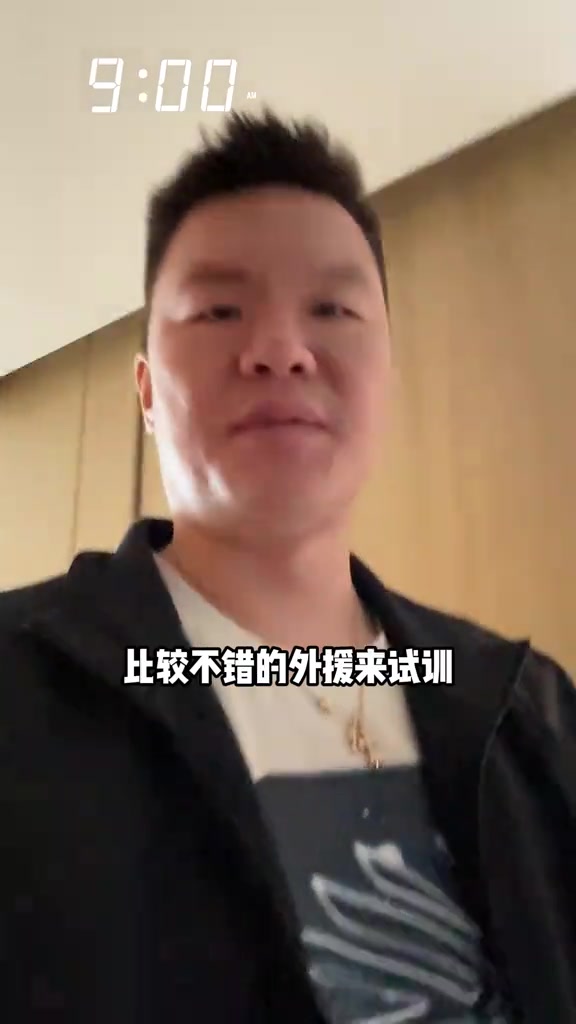 承诺？库里：感谢广东球迷的支持 期待未来有一天与宏远踢球